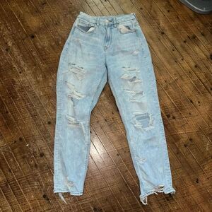 American Eagle destroyed curvy Mom acid wash 4 jeans